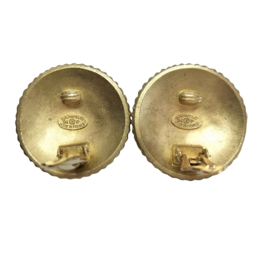 CHANEL Gold Button Earrings - Picture 4 of 8